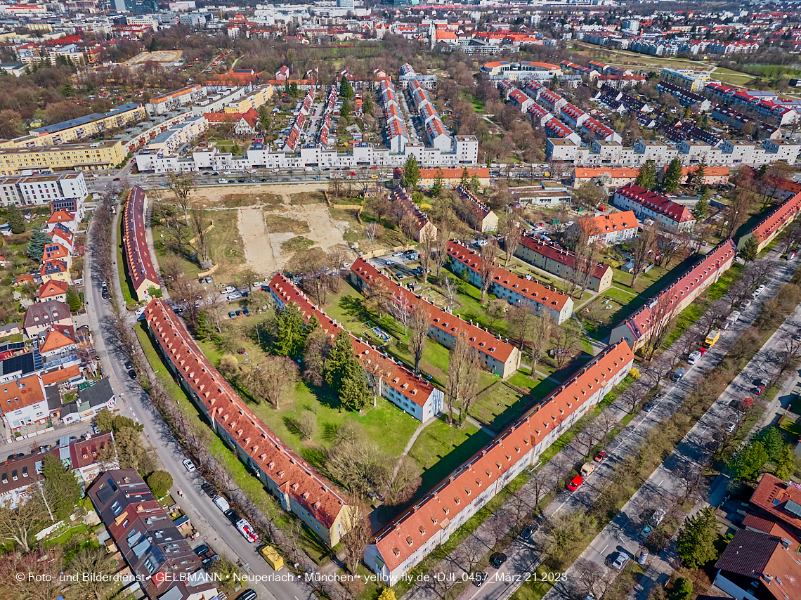 21.03.2023 - Luftbilder von der Baustelle Maikäfersiedlung in Berg am Laim